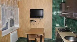 Гостиница Guest house Osenniy Анапа Четырёхместный номер с отдельной ванной комнатой-19